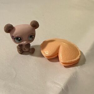 Littlest Pet Shop Rare #645 Beige and Tan Fuzzy Panda with Blue Clover Eyes